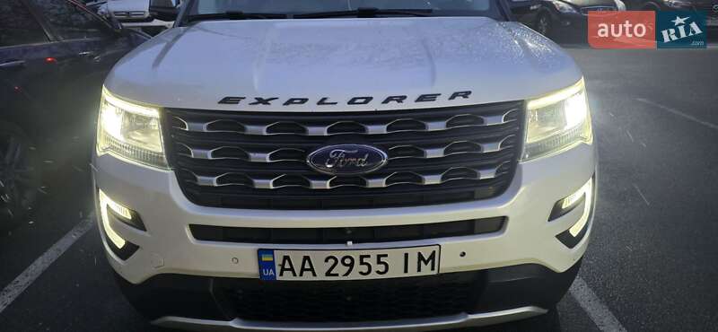 Позашляховик / Кросовер Ford Explorer 2015 в Києві