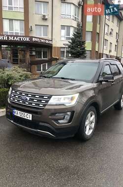 Позашляховик / Кросовер Ford Explorer 2015 в Києві