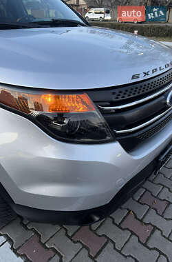 Внедорожник / Кроссовер Ford Explorer 2014 в 