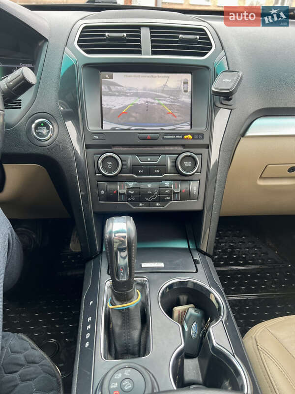 Внедорожник / Кроссовер Ford Explorer 2015 в Белой Церкви