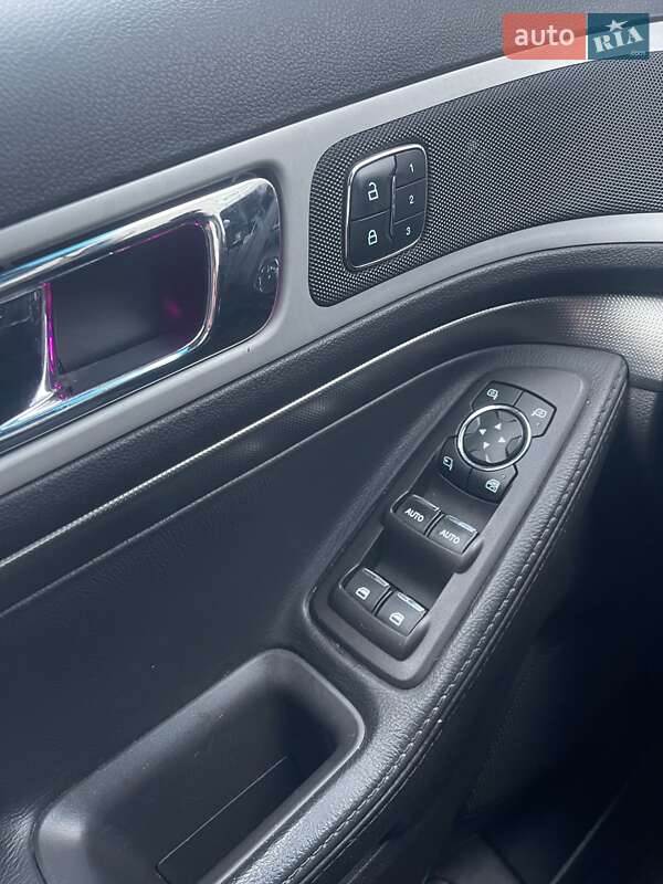 Внедорожник / Кроссовер Ford Explorer 2015 в Чернигове