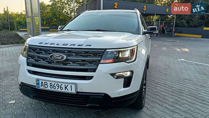 Внедорожник / Кроссовер Ford Explorer 2018 в Виннице