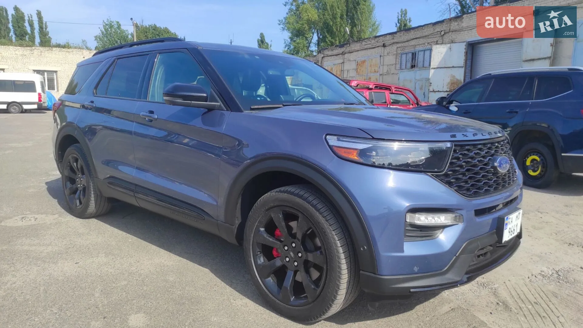 2021 Ford Explorer - мініатюра 3