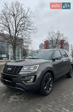 Внедорожник / Кроссовер Ford Explorer 2017 в 