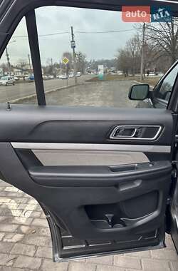 Внедорожник / Кроссовер Ford Explorer 2017 в 