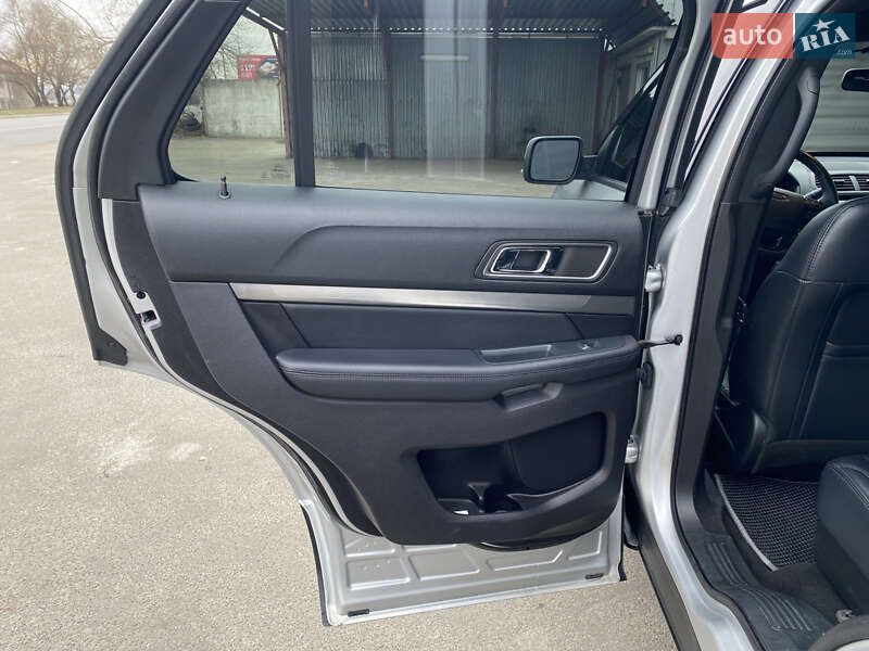 Внедорожник / Кроссовер Ford Explorer 2019 в Киеве