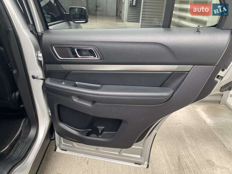 Внедорожник / Кроссовер Ford Explorer 2019 в Киеве