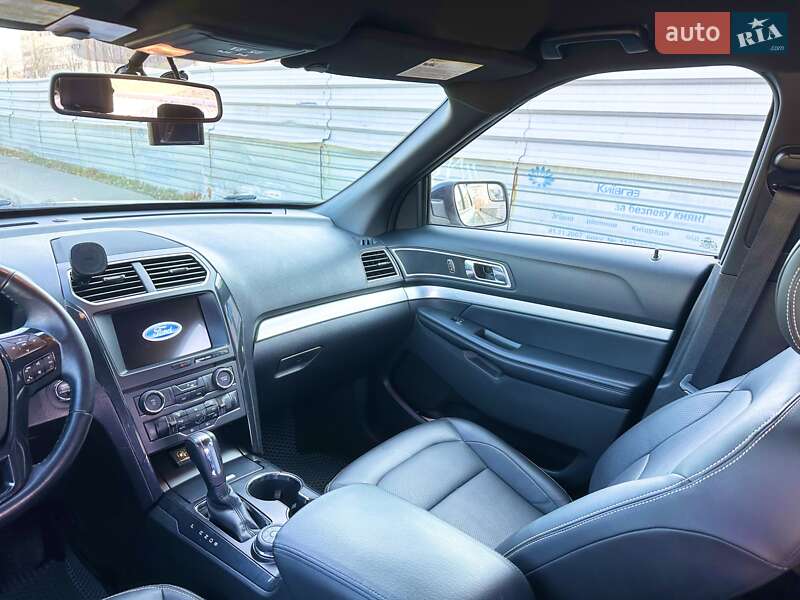 Внедорожник / Кроссовер Ford Explorer 2017 в Киеве фото 32 Внедорожник / Кроссовер Ford Explorer 2017 в Киеве