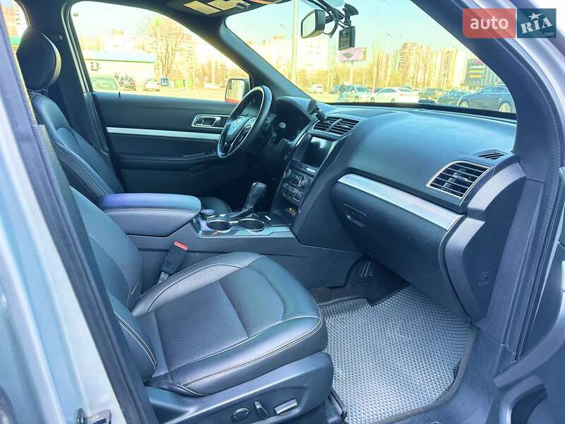 Внедорожник / Кроссовер Ford Explorer 2017 в Киеве фото 35 Внедорожник / Кроссовер Ford Explorer 2017 в Киеве