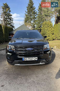 Позашляховик / Кросовер Ford Explorer 2017 в Івано-Франківську
