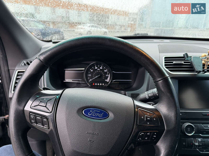 Внедорожник / Кроссовер Ford Explorer 2016 в Киеве