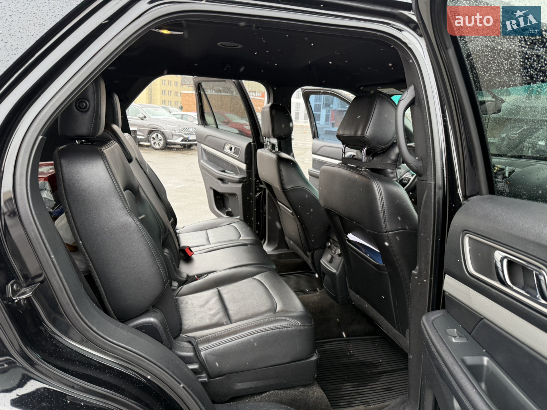2016 Ford Explorer - мініатюра 26