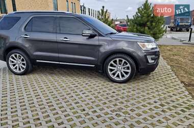 Позашляховик / Кросовер Ford Explorer 2017 в 
