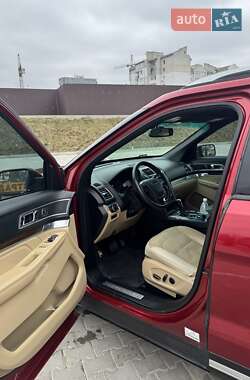 Позашляховик / Кросовер Ford Explorer 2015 в 