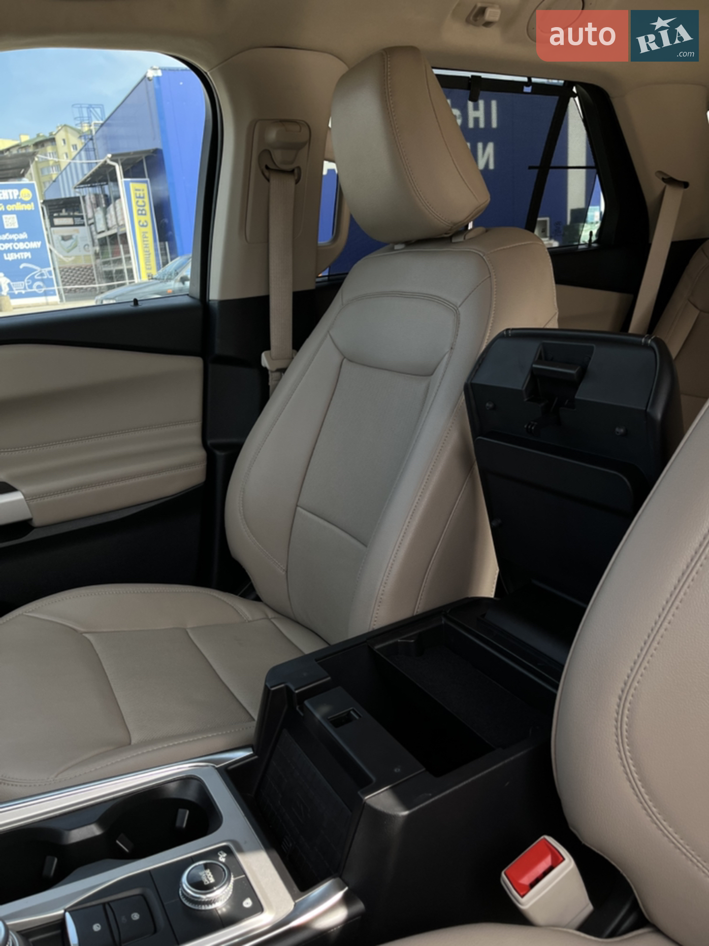 2022 Ford Explorer - мініатюра 20