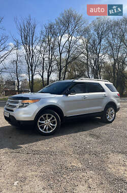 Позашляховик / Кросовер Ford Explorer 2015 в 
