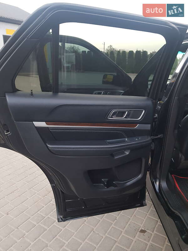 Внедорожник / Кроссовер Ford Explorer 2015 в Ковеле фото 19 Внедорожник / Кроссовер Ford Explorer 2015 в Ковеле