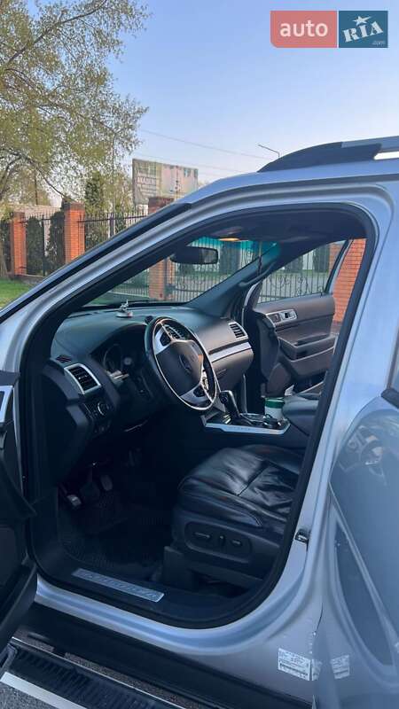 Внедорожник / Кроссовер Ford Explorer 2013 в Александрие фото 14 Внедорожник / Кроссовер Ford Explorer 2013 в Александрие