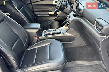 Внедорожник / Кроссовер Ford Explorer 2021 в 