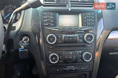 Внедорожник / Кроссовер Ford Explorer 2016 в 