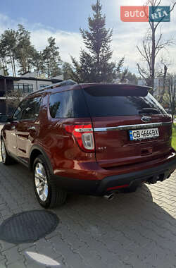 Позашляховик / Кросовер Ford Explorer 2013 в 