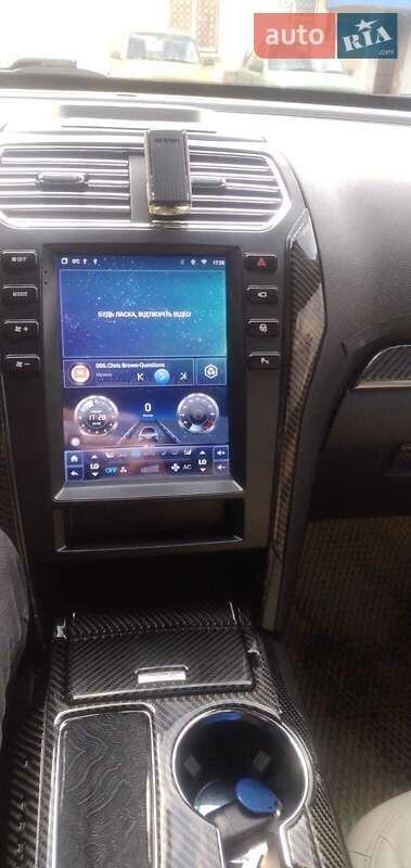 Позашляховик / Кросовер Ford Explorer 2017 в Деражні