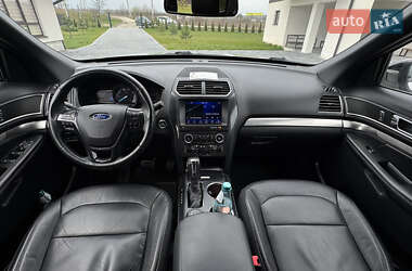 Внедорожник / Кроссовер Ford Explorer 2018 в 