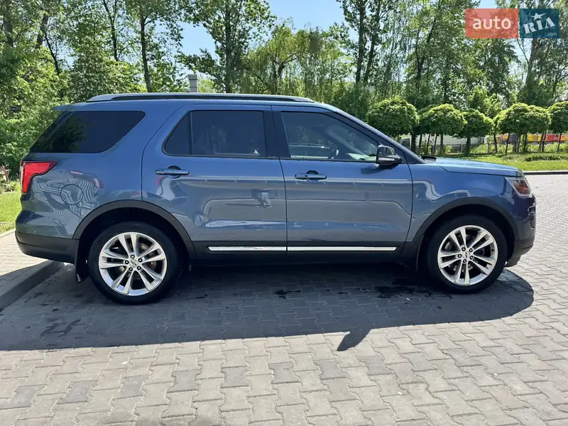 Ford Explorer
