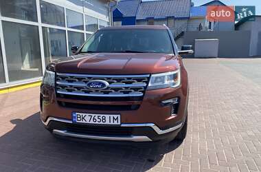 Позашляховик / Кросовер Ford Explorer 2018 в Рівному