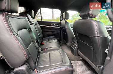 Внедорожник / Кроссовер Ford Explorer 2016 в 