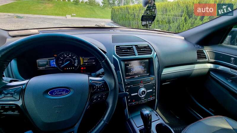 Внедорожник / Кроссовер Ford Explorer 2015 в Днепре