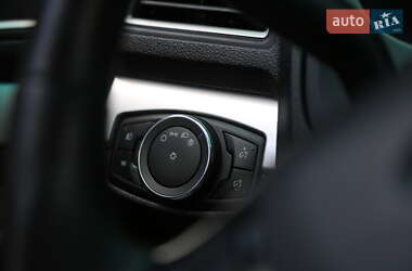 Внедорожник / Кроссовер Ford Explorer 2015 в 
