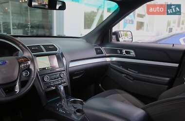 Внедорожник / Кроссовер Ford Explorer 2015 в 