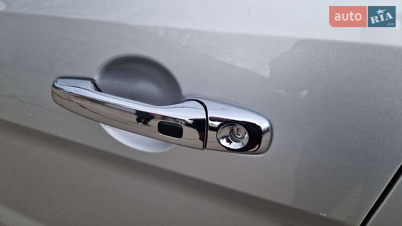 Внедорожник / Кроссовер Ford Explorer 2015 в Днепре