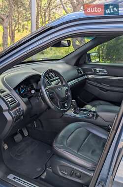 Внедорожник / Кроссовер Ford Explorer 2018 в 