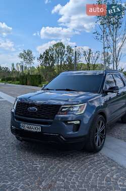 Внедорожник / Кроссовер Ford Explorer 2018 в 