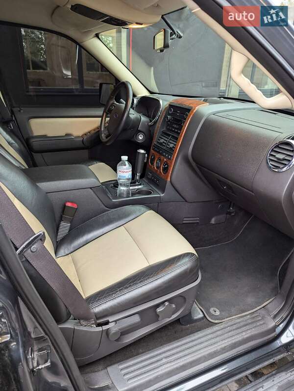 Внедорожник / Кроссовер Ford Explorer 2009 в Ровно