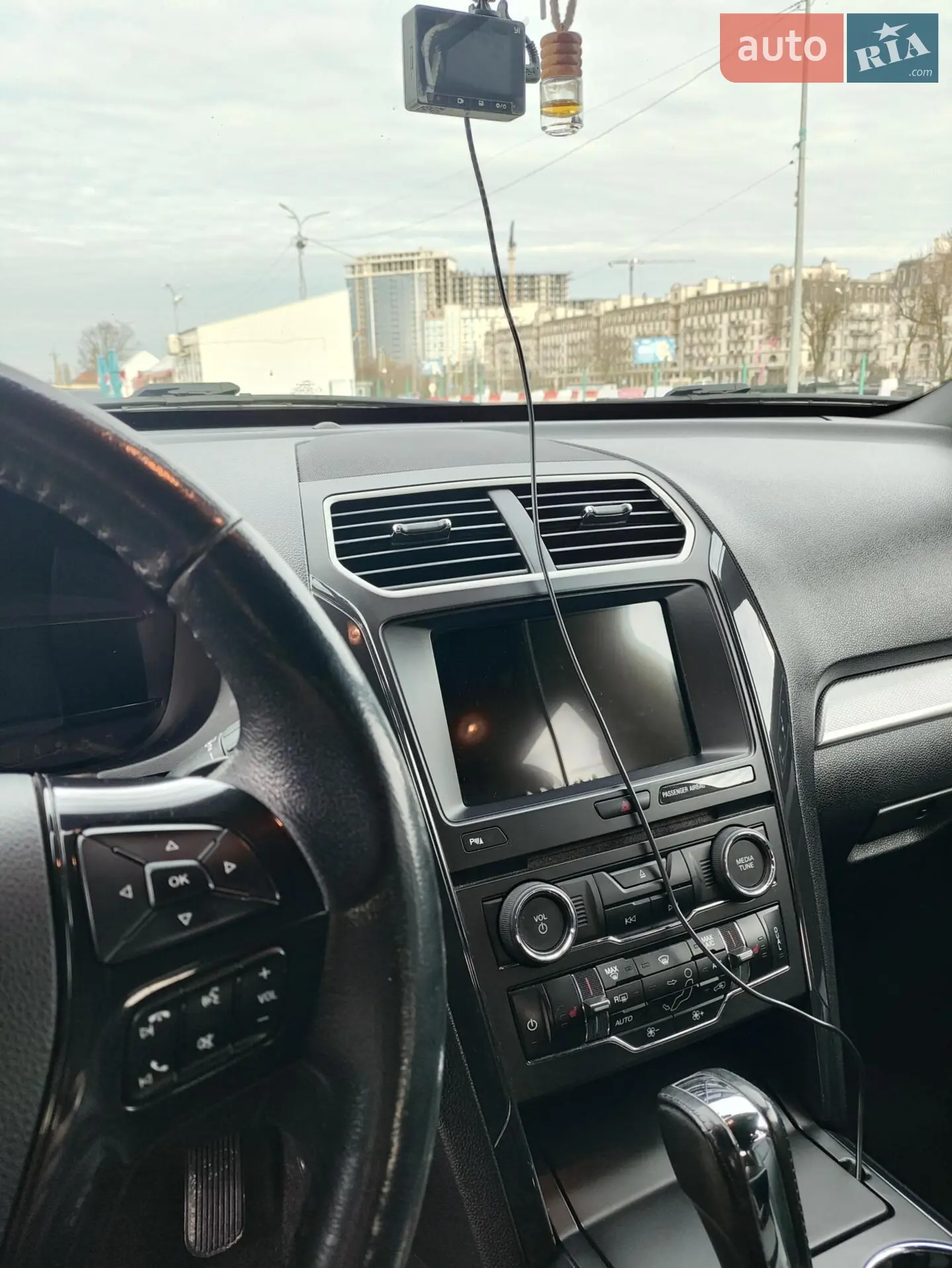 2017 Ford Explorer - мініатюра 11
