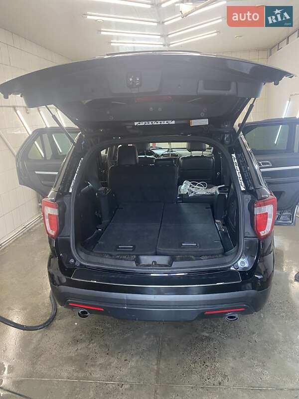 Внедорожник / Кроссовер Ford Explorer 2017 в Новомосковске