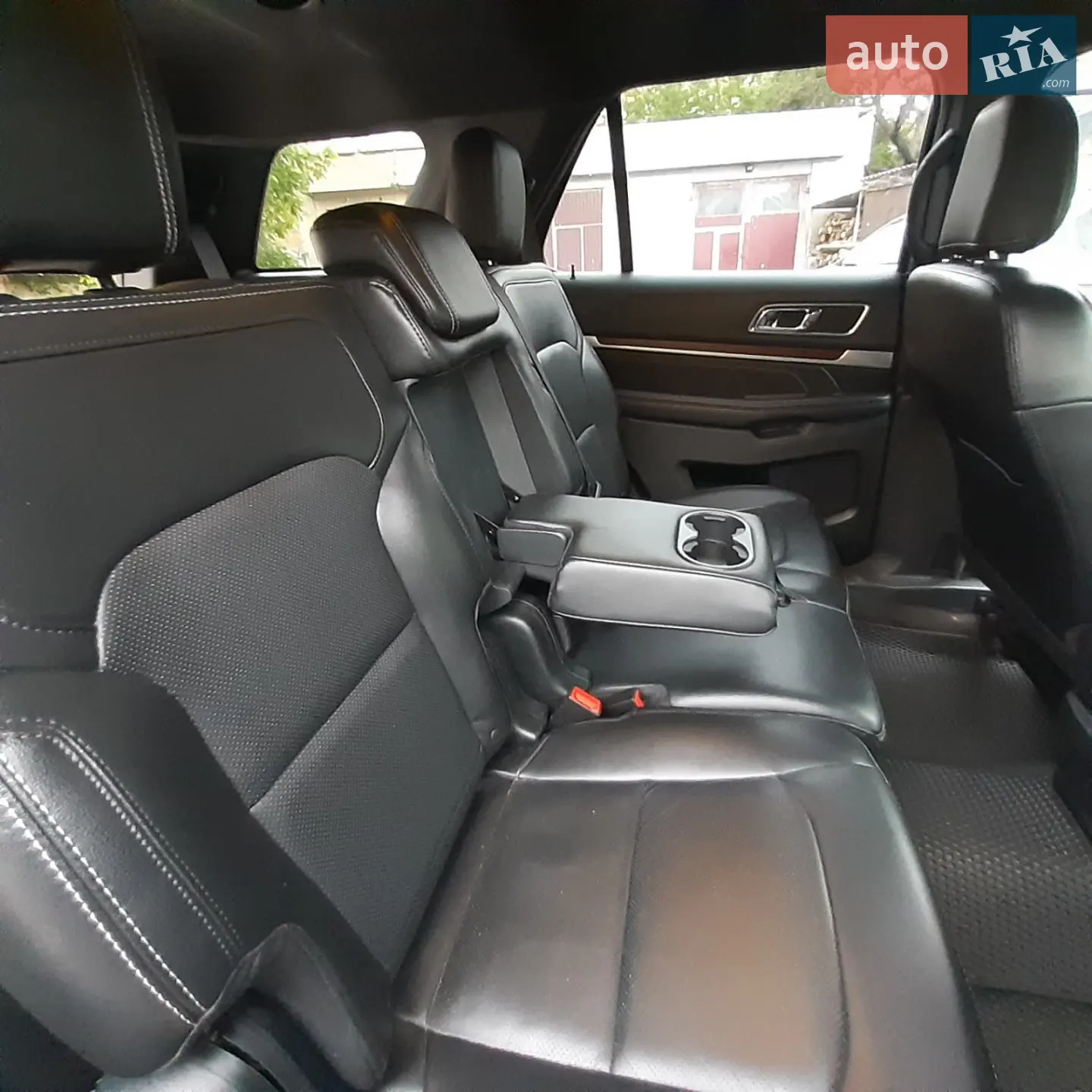 2017 Ford Explorer - мініатюра 8