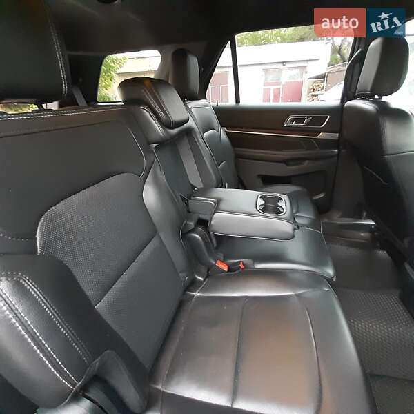 Позашляховик / Кросовер Ford Explorer 2017 в Черкасах фото 8 Позашляховик / Кросовер Ford Explorer 2017 в Черкасах