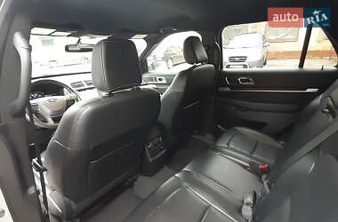Позашляховик / Кросовер Ford Explorer 2017 в  фото 15 Позашляховик / Кросовер Ford Explorer 2017 в