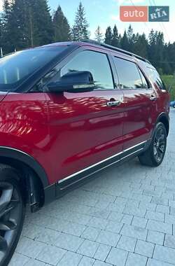 Позашляховик / Кросовер Ford Explorer 2012 в 