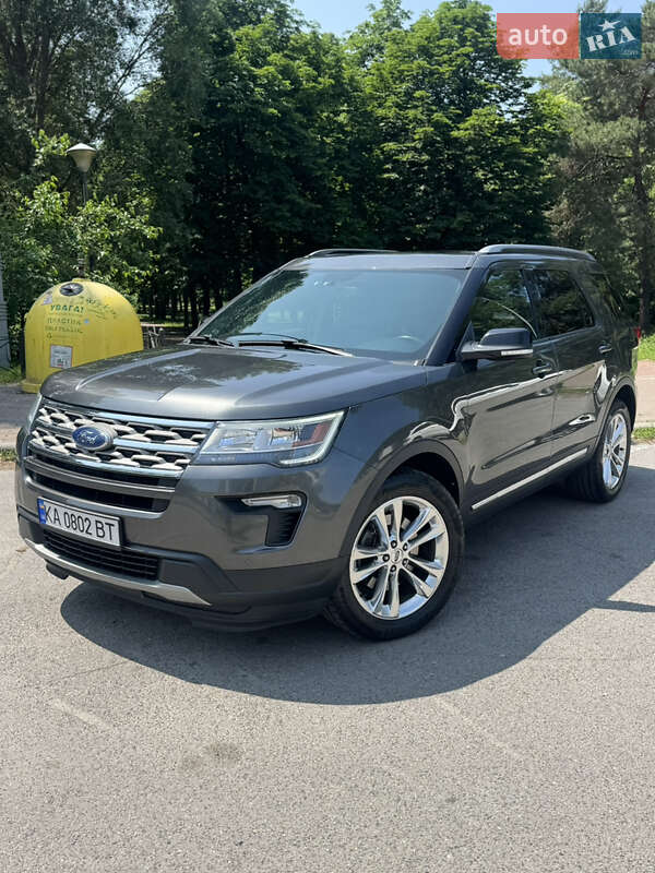 Внедорожник / Кроссовер Ford Explorer 2018 в 