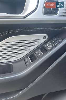 Внедорожник / Кроссовер Ford Explorer 2019 в 