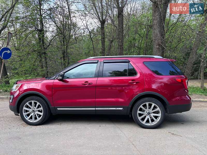 Внедорожник / Кроссовер Ford Explorer 2016 в Хмельницком