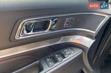 Внедорожник / Кроссовер Ford Explorer 2018 в 