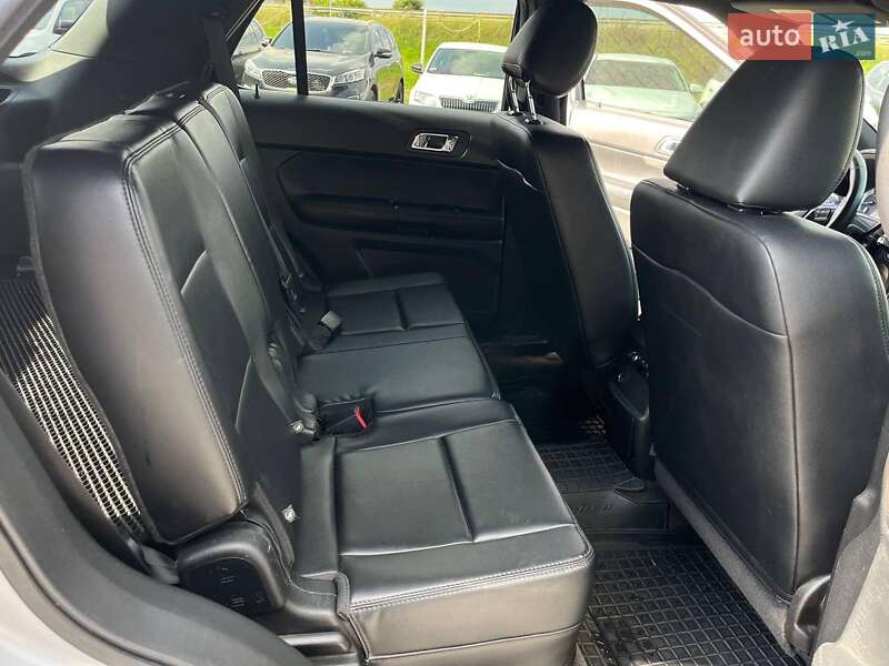 Позашляховик / Кросовер Ford Explorer 2017 в Львові