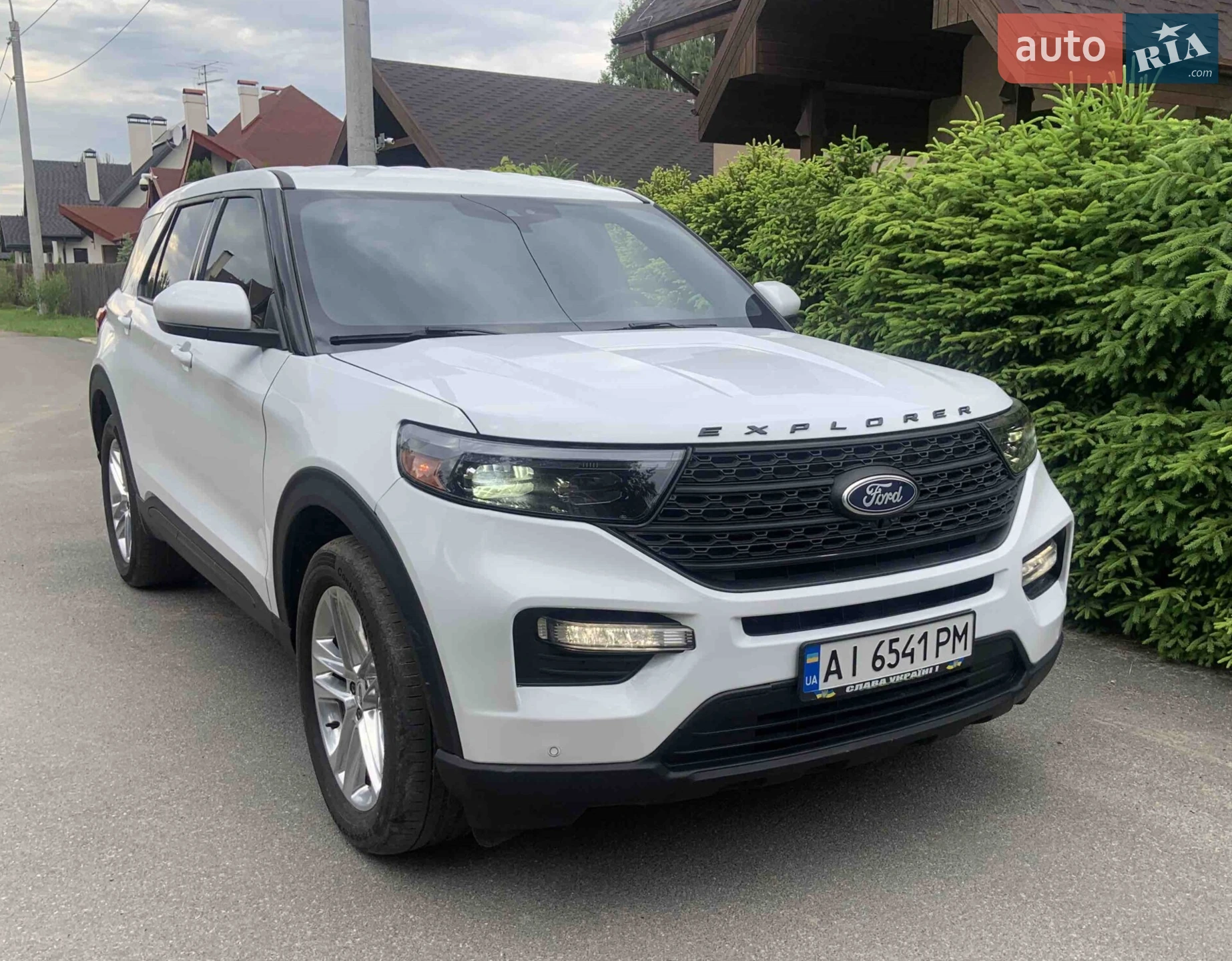 2020 Ford Explorer - фото 1