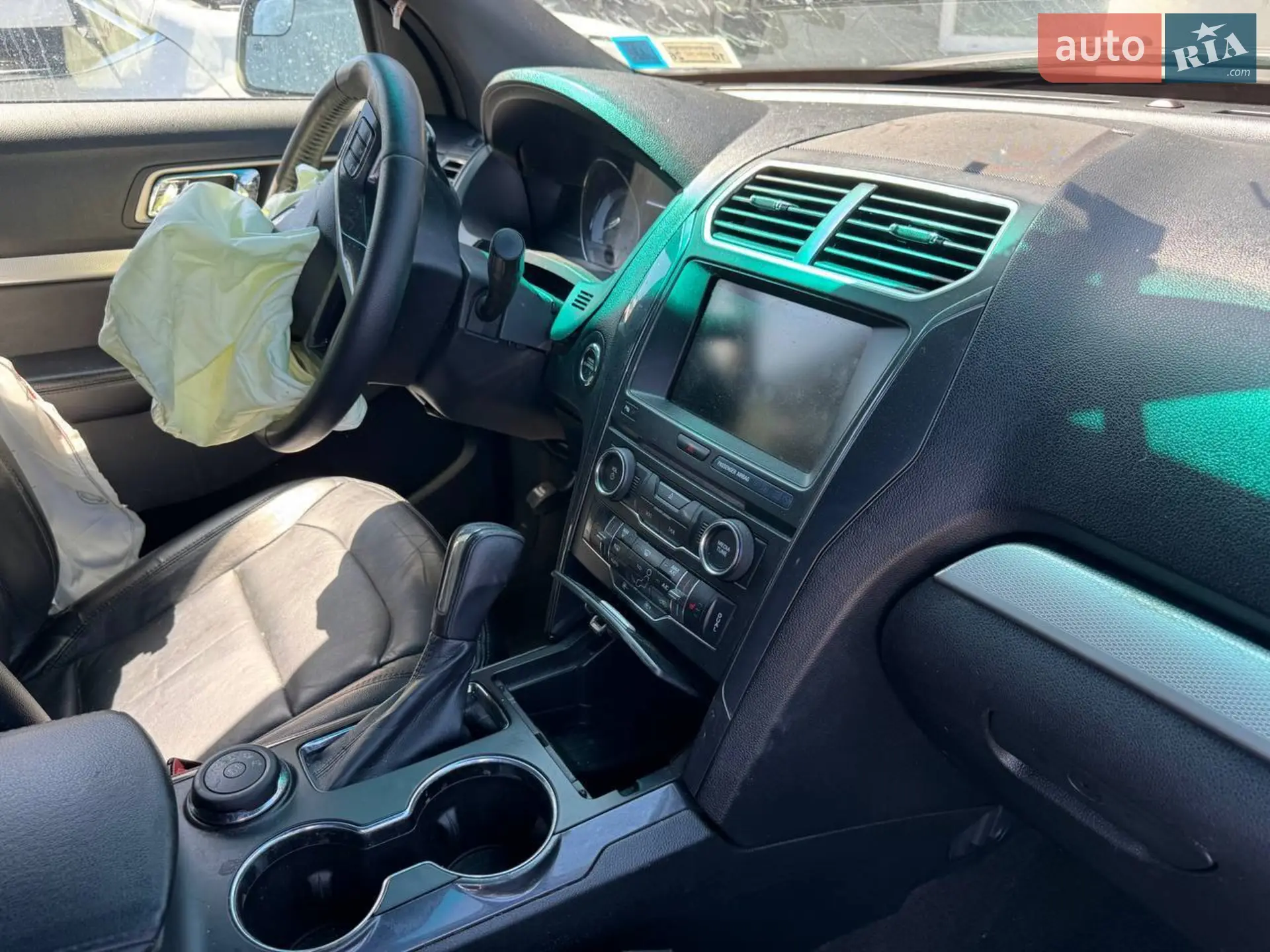 2015 Ford Explorer - мініатюра 17
